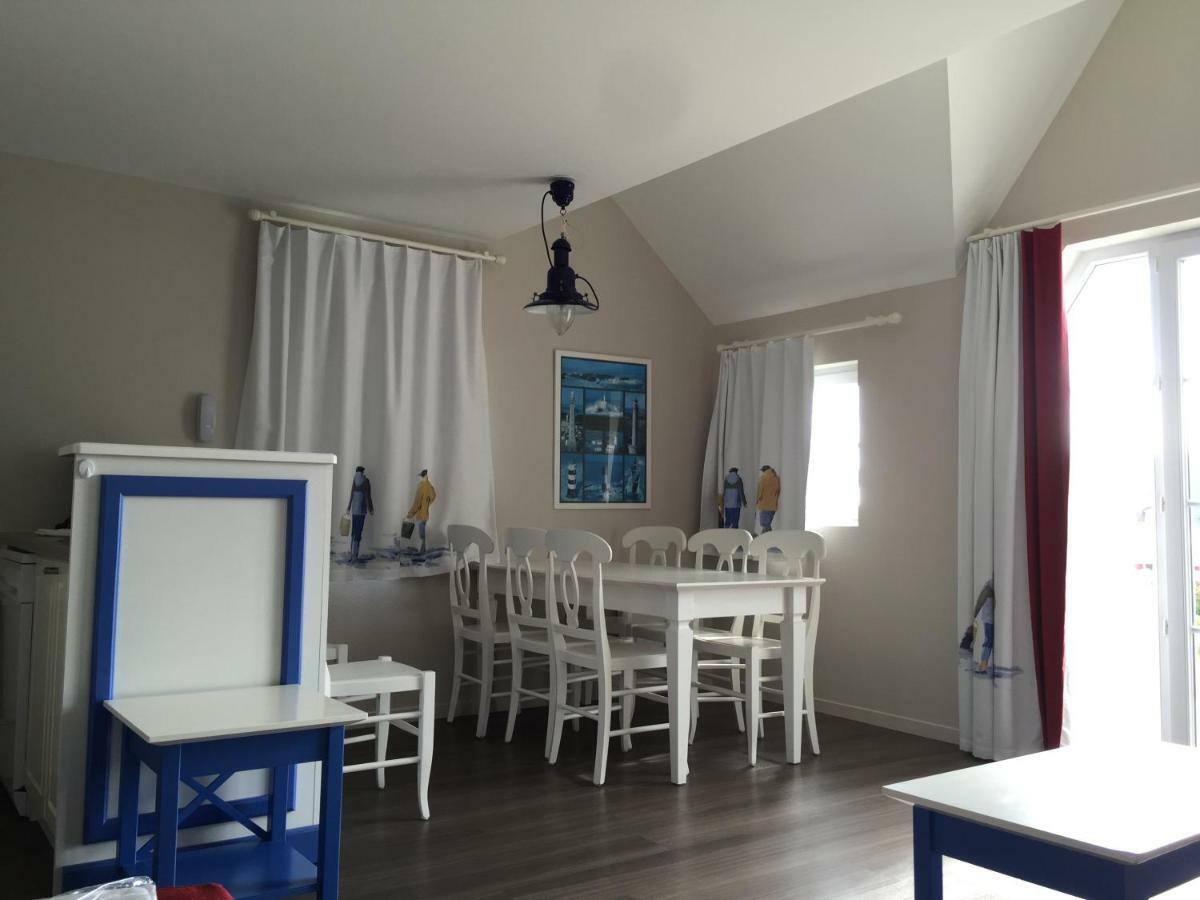 Vacances A L Ocean - T4 Grand Balcon Tout Confort - Wifi Et Parking Gratuits - Mer Plage Piscine A Environ 25 M - Centre Ville, Tous Commerces, Marche, Et Port A 10 Minutes A Pied En Longeant La Mer Ле-Гильвинек Экстерьер фото